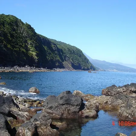 Casas De Lava Ribeirinha (Pico Island)